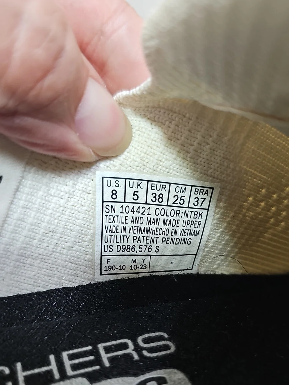 SKECHERS VIRTURE DIVINITY SLIP-INS BFPM-07-198